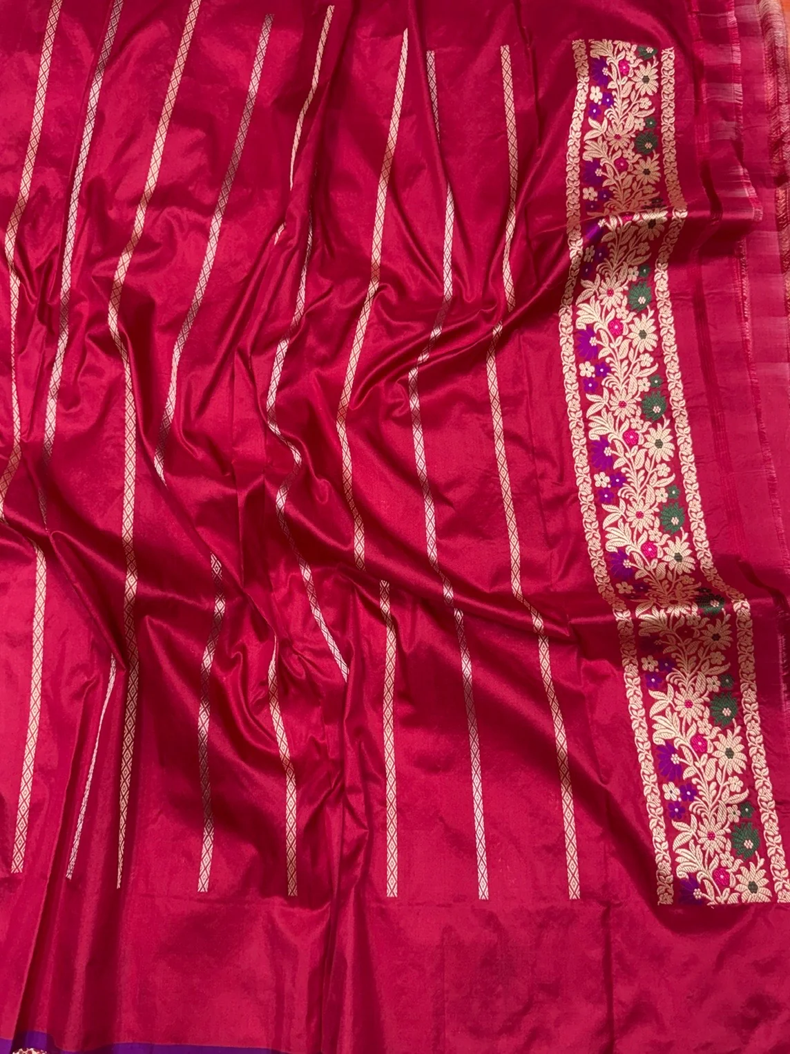 Red Handwoven Pure Banarasi Silk Saree - Image 2