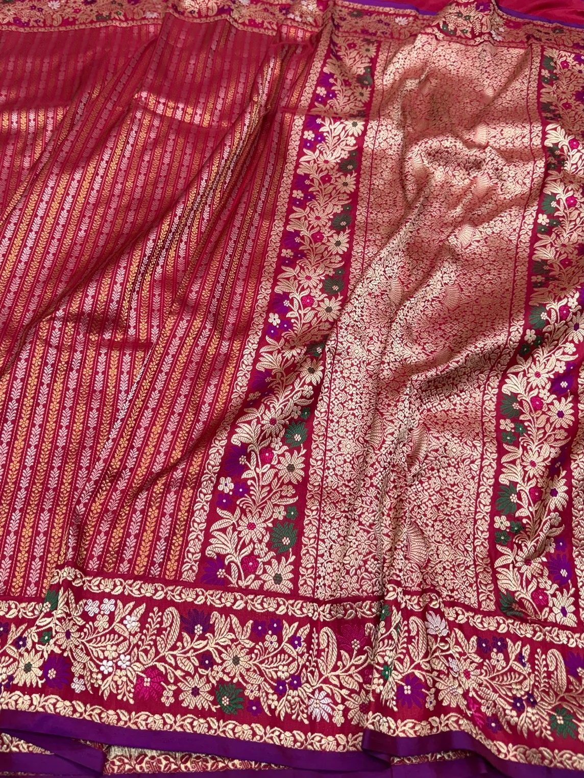 Red Handwoven Pure Banarasi Silk Saree - Image 3