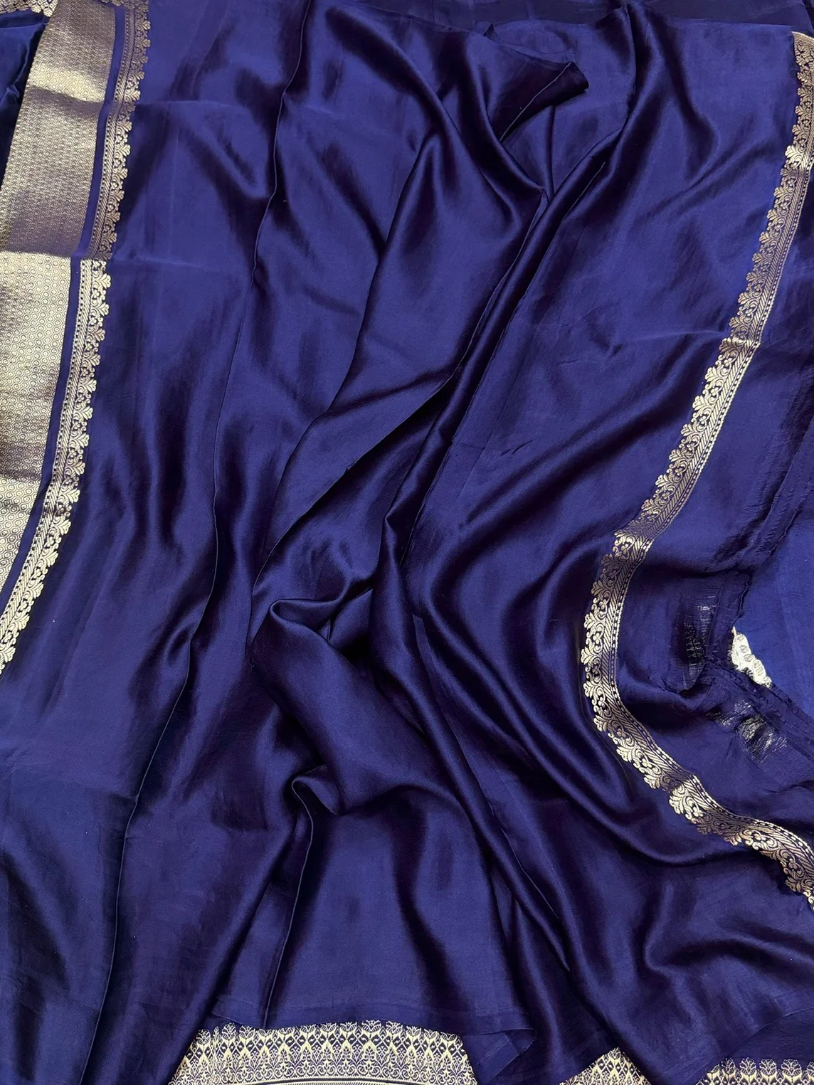 Navy Blue Handwoven Pure Mashru Banarasi Satin Silk Saree - Image 2