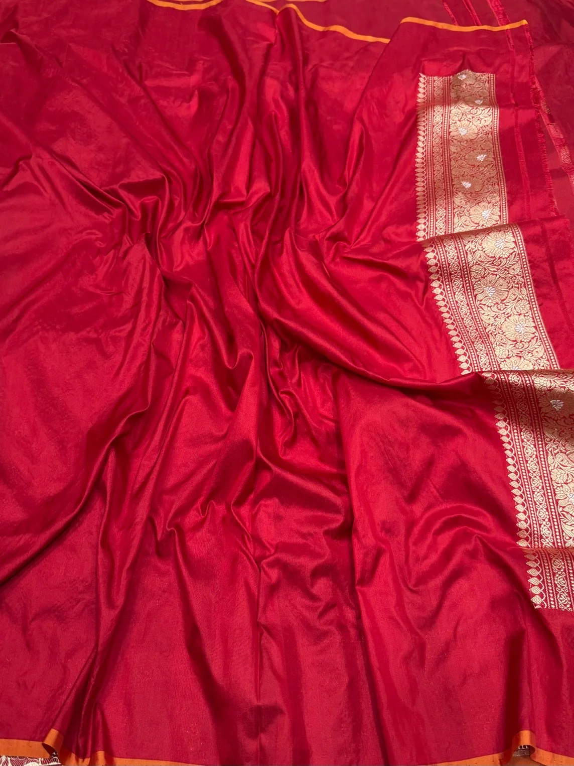 Red Handwoven Pure Silk Saree - Image 2