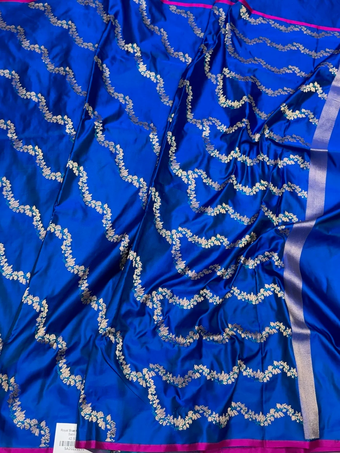 Royal Blue Handwoven Pure Banarasi Satin Silk Saree - Image 3