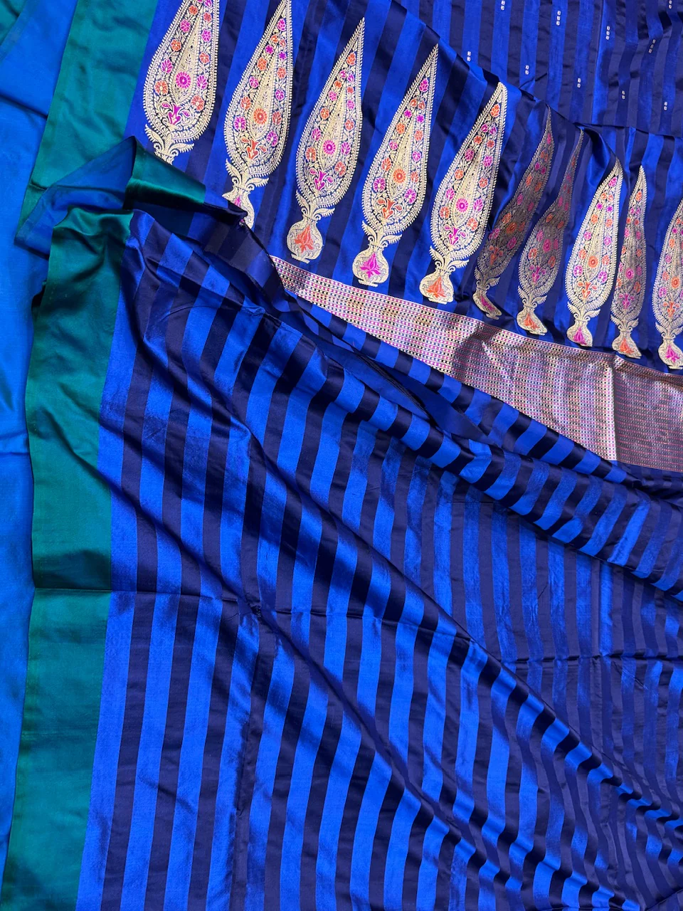 Handwoven Banarasi Pure Mashru Satin Silk Saree - Image 2