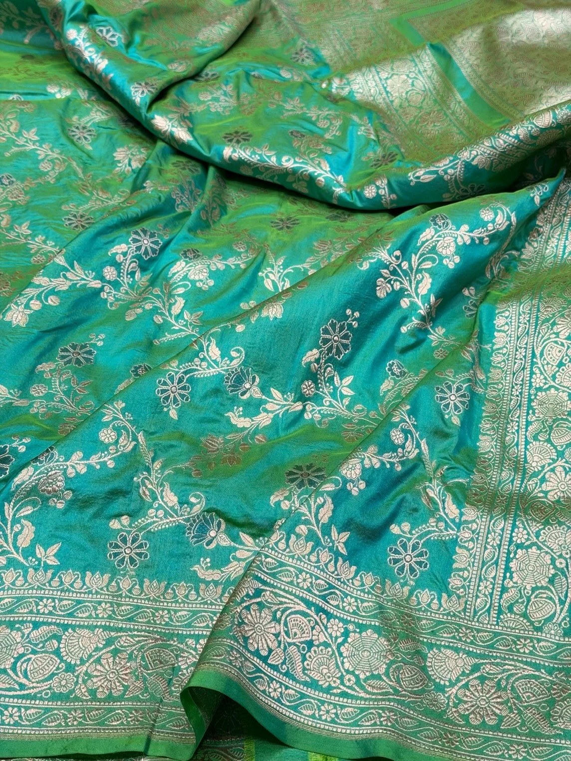Banarasi Minakari Pure Katan Silk Saree | Pure Silk | Minakari Work | Cutwork Technique | Banarasi Katan Silk Saree - Image 16