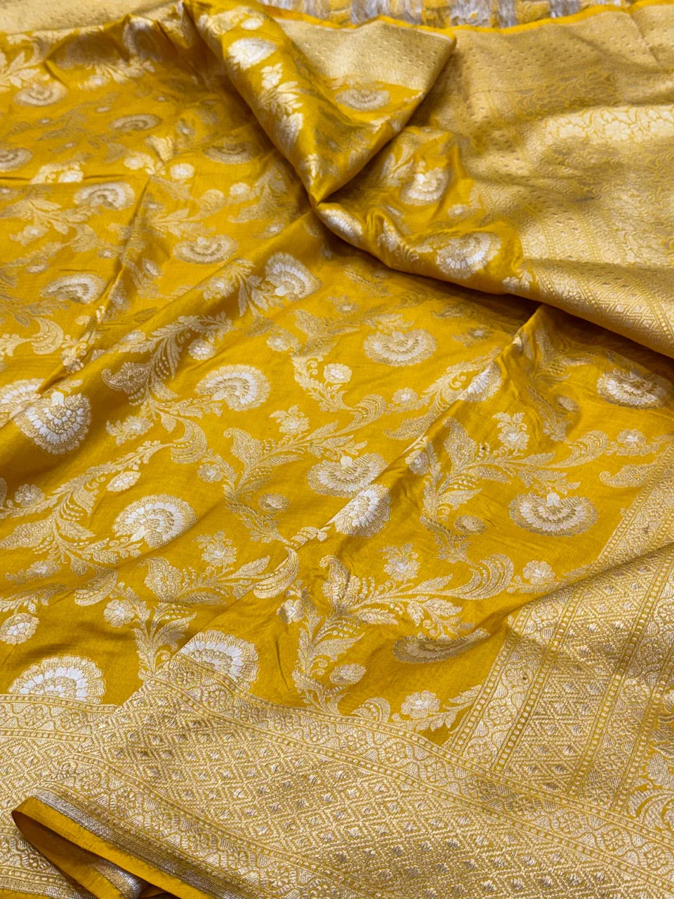 Sona Rupa Pure Silk Saree - Image 4