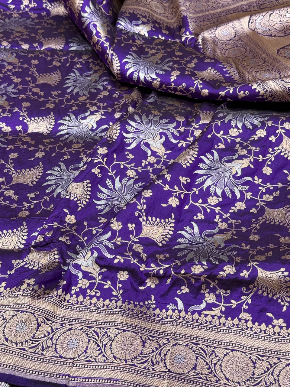 Banarasi Sona Rupa Pure Silk Saree – Gold & Silver Zari Cutwork in Pure Katan Silk - Image 4