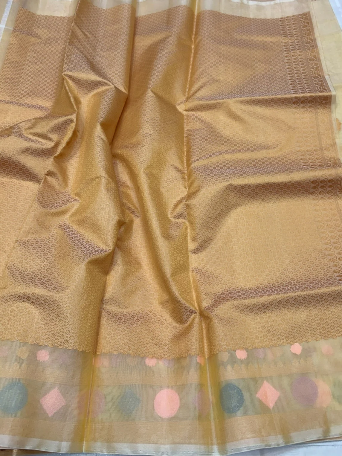 Yellow Handwoven Pure Organza Silk Saree - Image 2